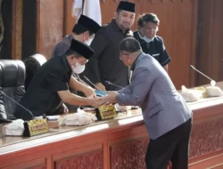 Gubernur Jambi Apresiasi Pandangan Umum Fraksi dan Akan Dijadikan Catatan Untuk Peningkatan Kinerja