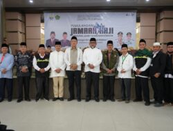 Sekda Sudirman Sambut Kedatangan Jemaah Haji Jambi Kloter BTH 22