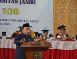 Hadiri Di Wisuda Unja, Gubernur Al Haris: Generasi Muda Harus Pandai Mencari Peluang