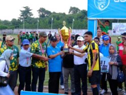 Wagub Sani Tutup Turnamen Sepak Bola Gubernur Cup Tahun 2024