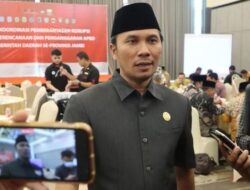 Ketua DPRD Provinsi Jambi Minta Tim Pemprov Jambi Untuk Kendalikan Harga Bahan Sembako