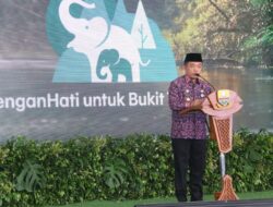 Gubernur Al Haris Apresiasi Permata Bank Lestarikan Konservasi Alam Bukit Tiga Puluh